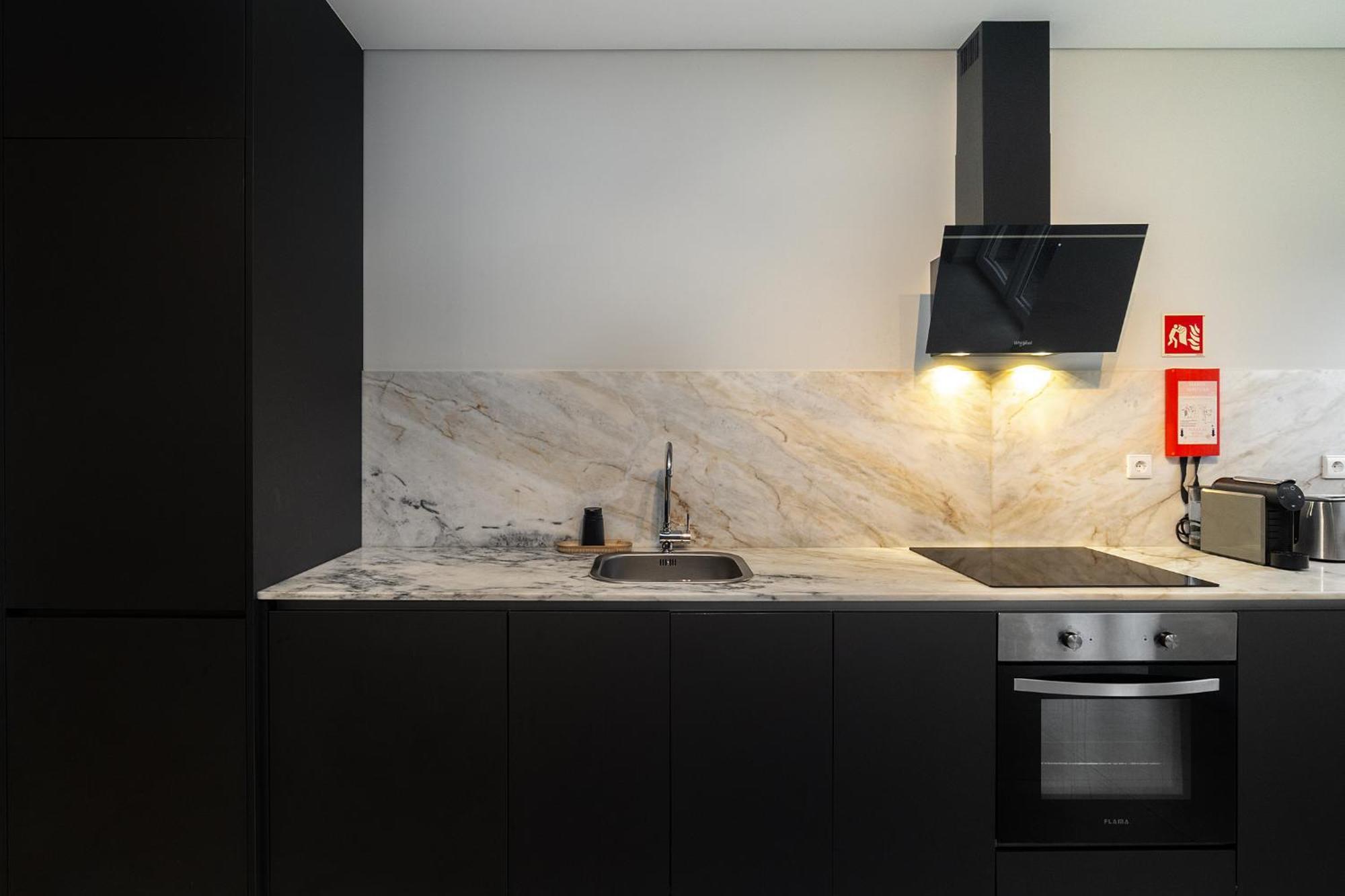 Whome Prime Portal To Your Gateway To Urban Wonders Appartement Oporto